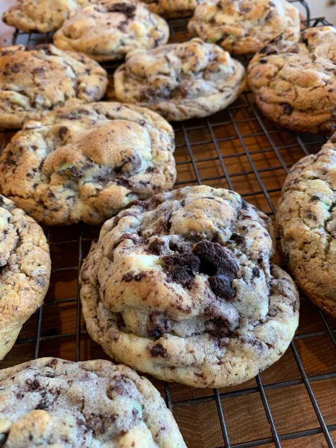 cookies-and-cream-boulders-1.jpeg